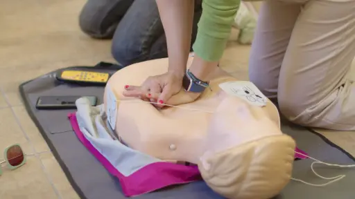 CURSO EN SOPORTE VITAL BÁSICO CON DEA 